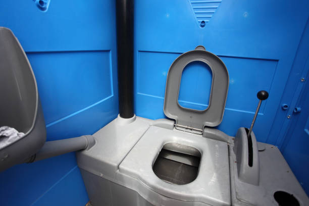 Best Porta potty delivery and setup  in Dowagiac, MI