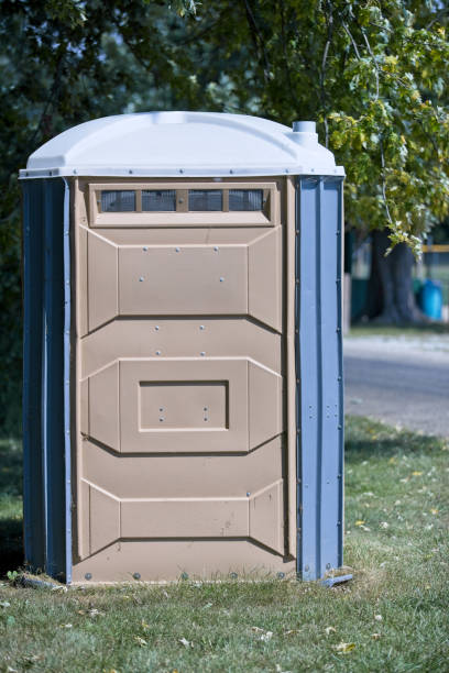 Best Construction site porta potty rental  in Dowagiac, MI