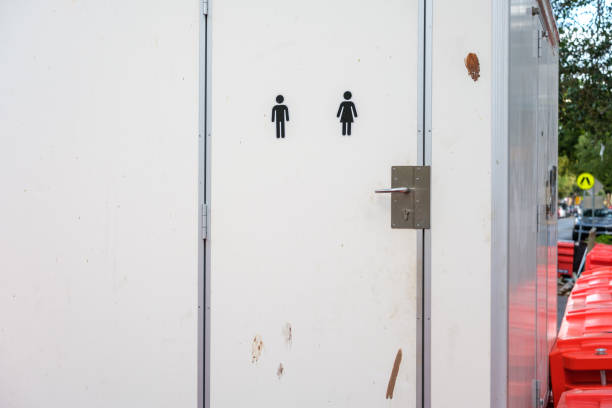 Best Portable bathroom rental  in Dowagiac, MI